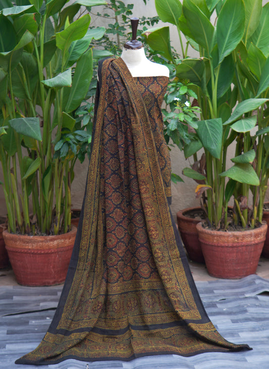 Ajrak Badam Dark Green Base with Maroon Filler Two-Piece – Unstitched Shirt & Dupatta (2.5 m x 44″) – Lawn