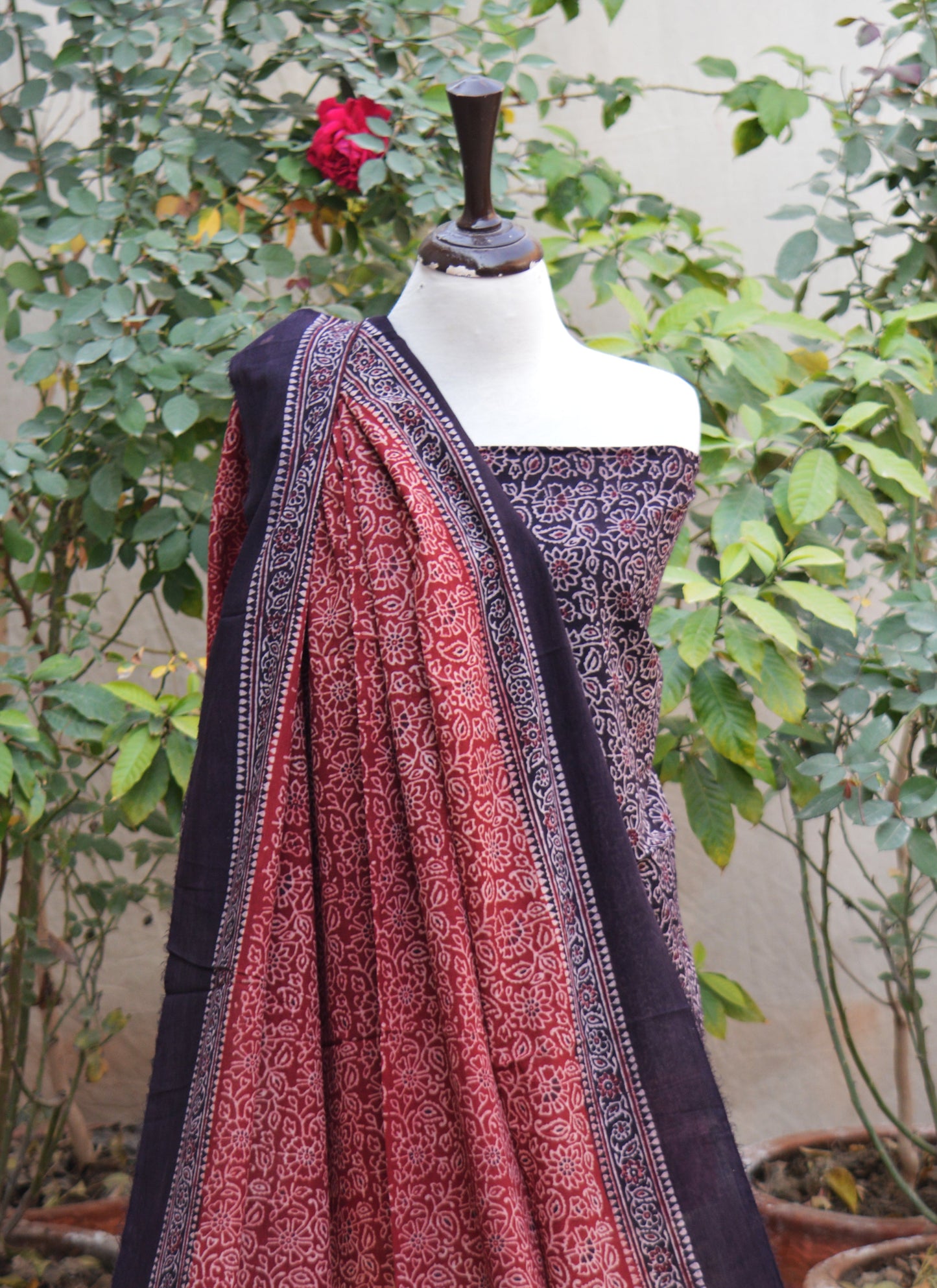 Ajrak Floral Bel Hand Block Printed Two-Piece Dress – Lawn (Unstitched Shirt & Dupatta)