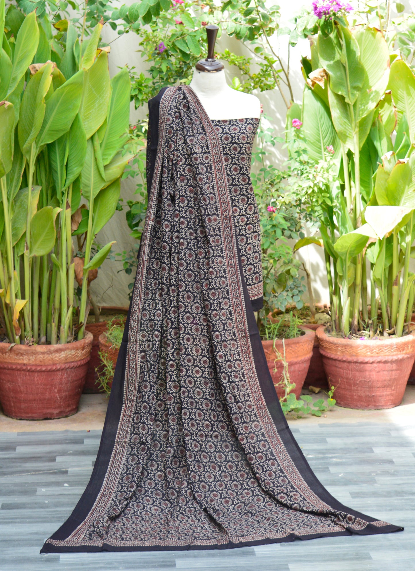 Ajrak Midnight Magic Mums – Hand Block Printed Unstitched Lawn Two-Piece (Shirt & Dupatta)