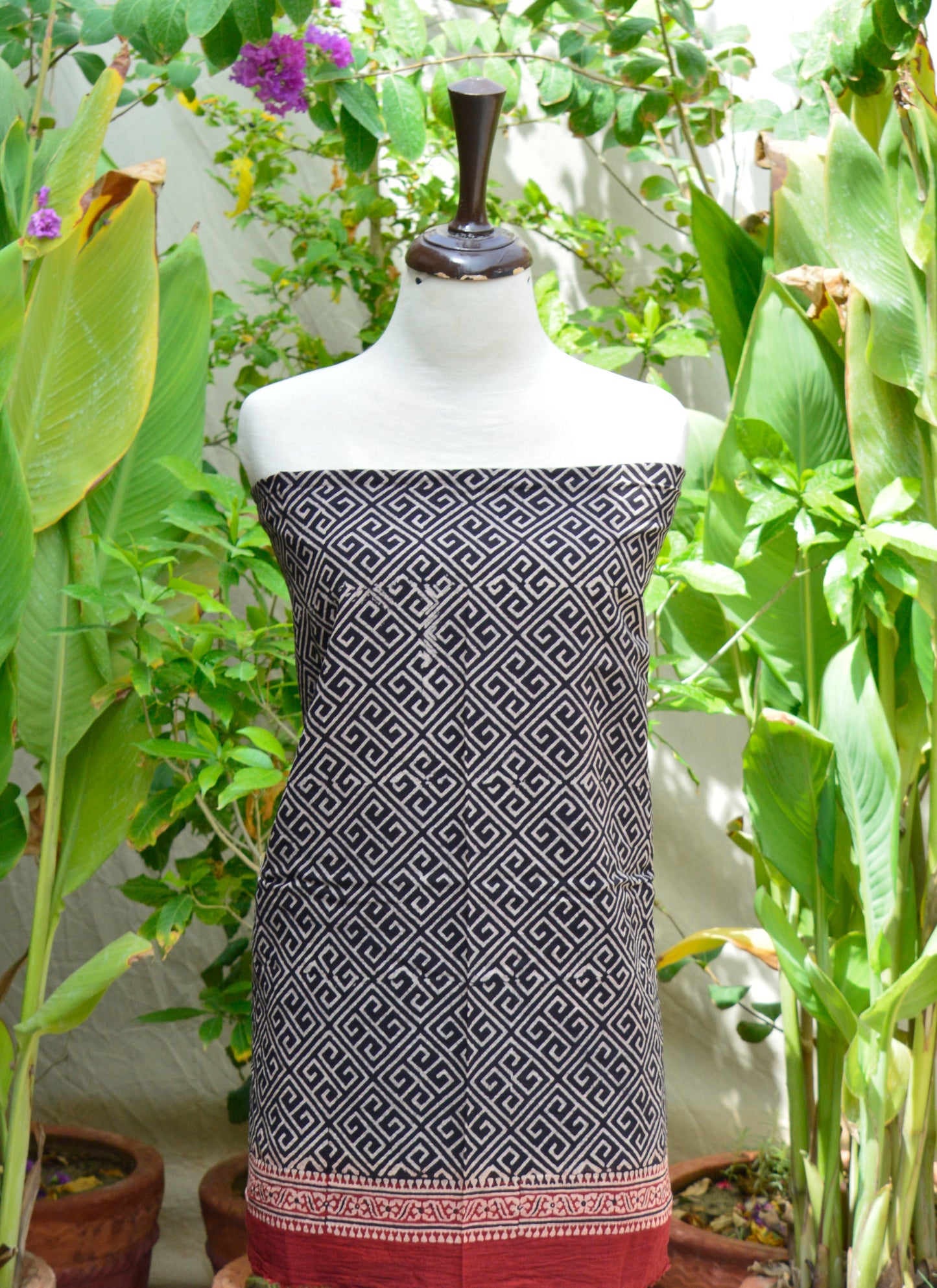 Ajrak Taskeen – Organic Dye Hand Block Printed Two-Piece Dress Lawn, Shirt & Dupatta)