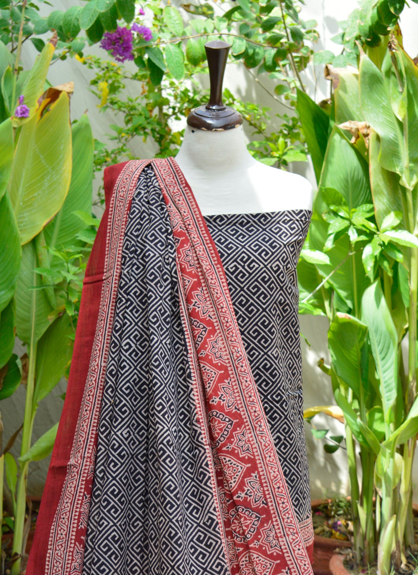 Ajrak Taskeen – Organic Dye Hand Block Printed Two-Piece Dress Lawn, Shirt & Dupatta)