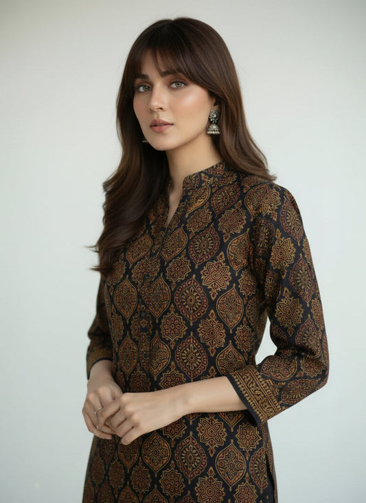 Ajrak Badam Dark Green Base with Maroon Filler Two-Piece – Unstitched Shirt & Dupatta (2.5 m x 44″) – Lawn