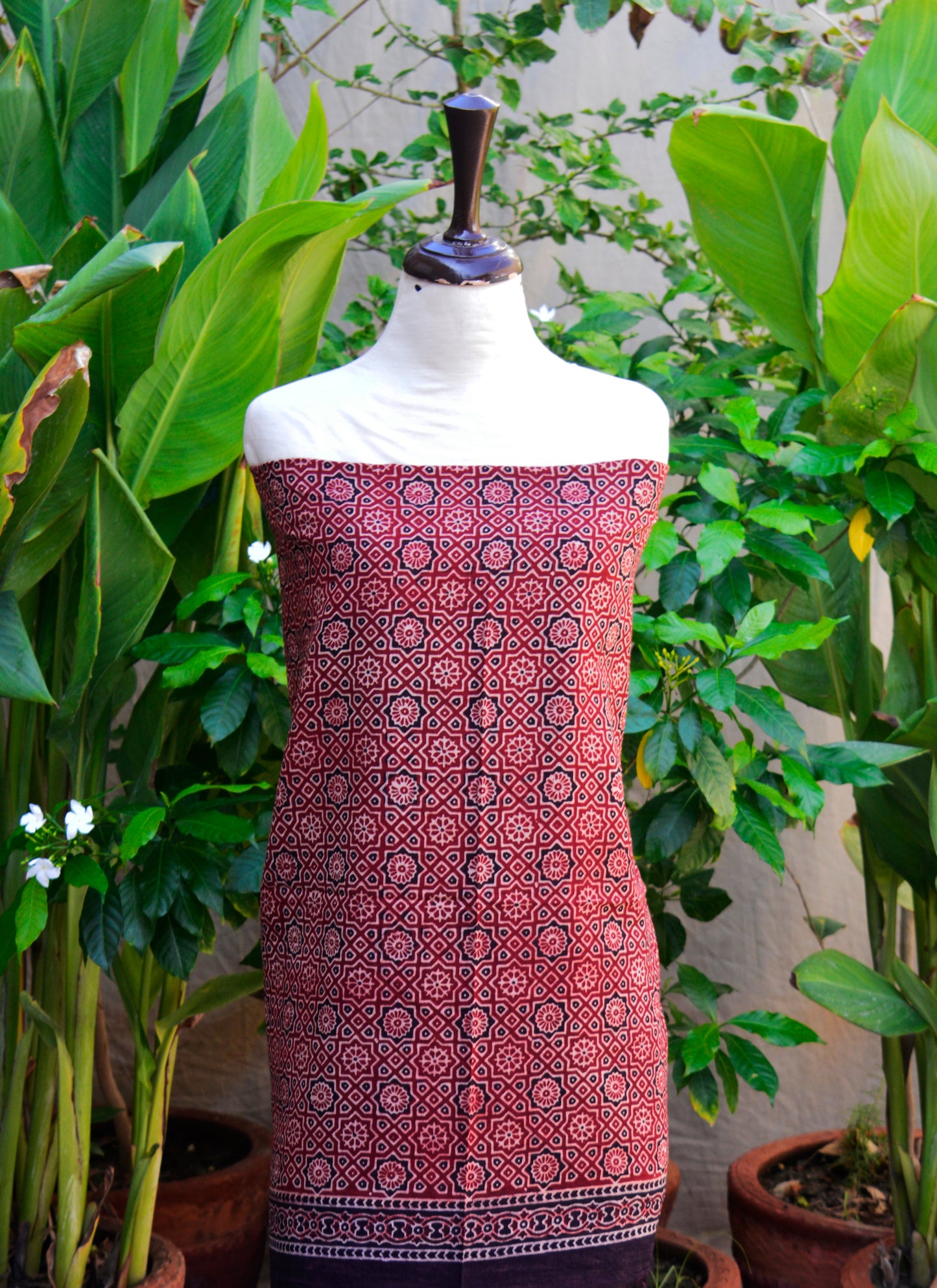 Organic Dye Hand Block Print Ajrak Two-Piece Dress Set – Moroccan Red Shirt & Dupatta- Lawn