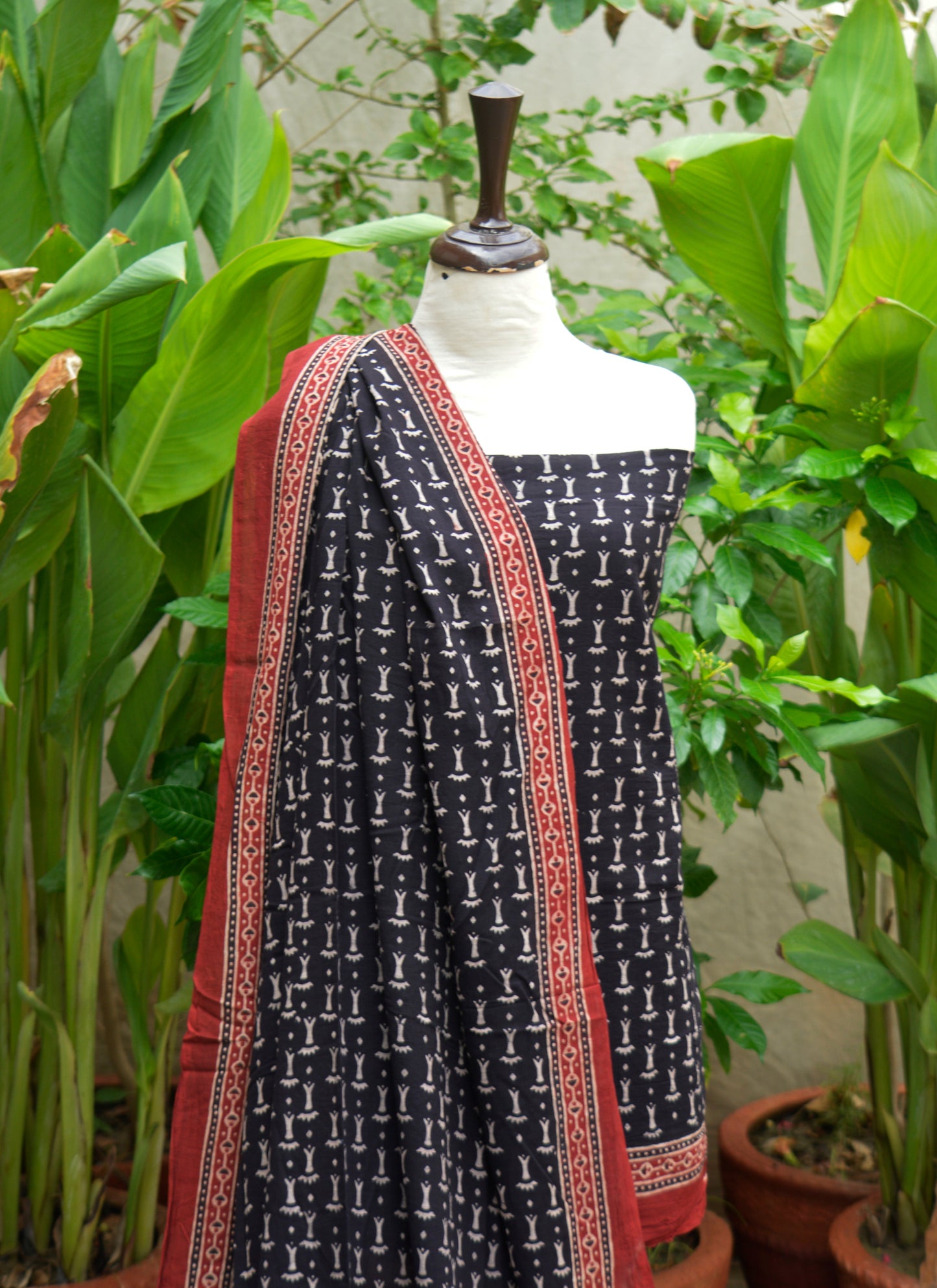 Organic Dye Hand Block Printed Ajrak Black Contrast Bone Two-Piece – Unstitched Lawn Fabric