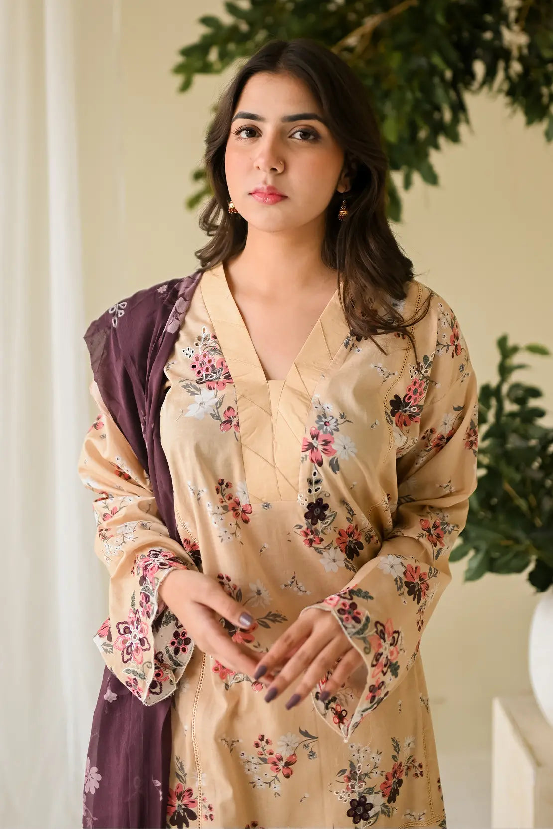 3 Piece - Embroidered Lawn - 8197