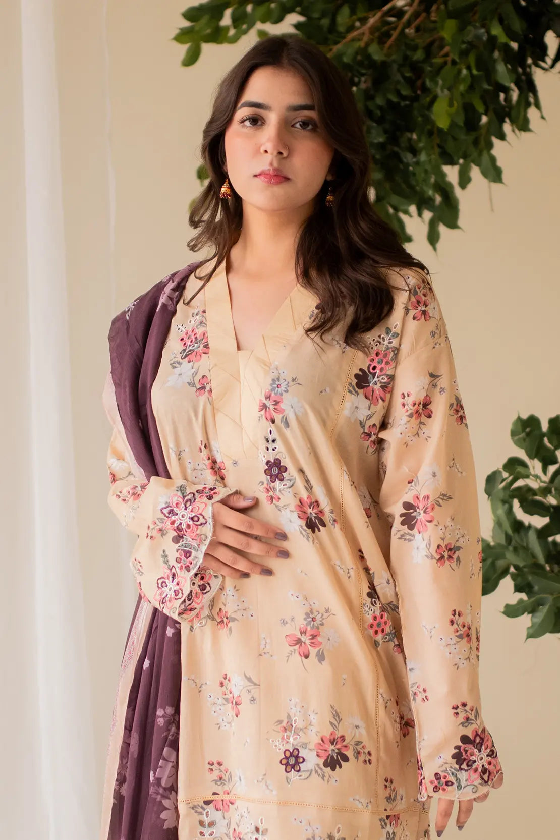 3 Piece - Embroidered Lawn - 8197