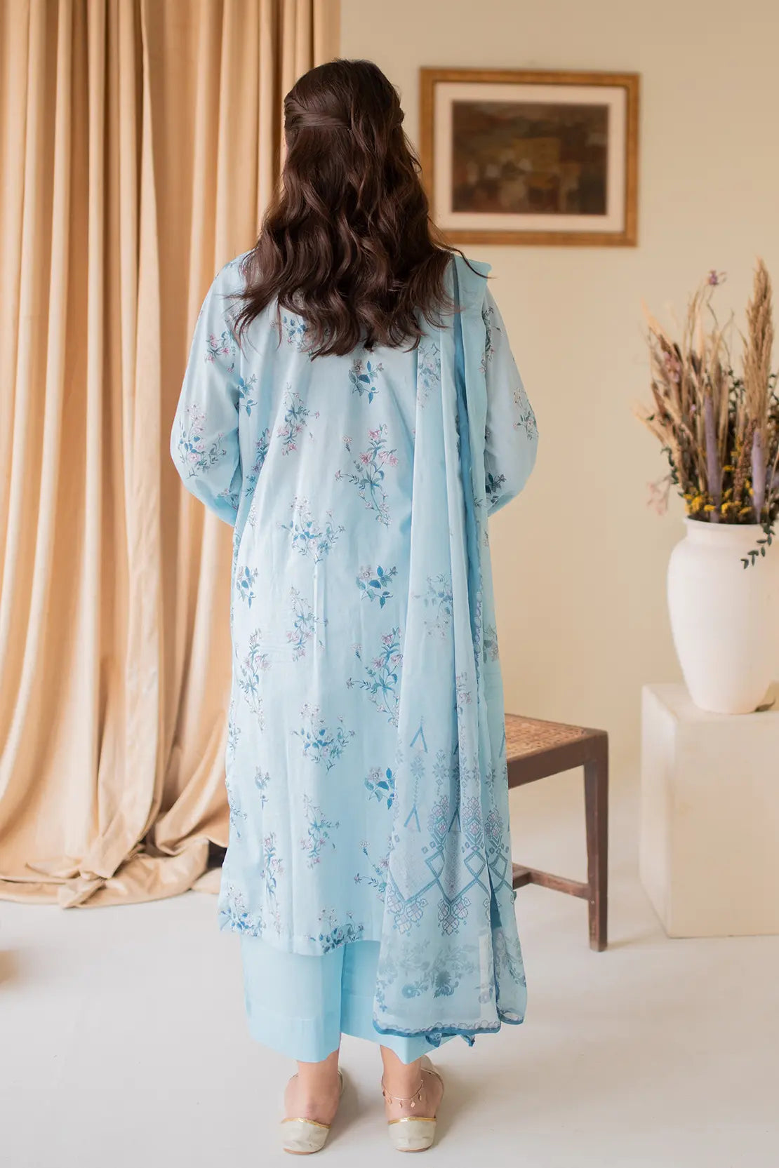 3 Piece - Embroidered Lawn - 8199