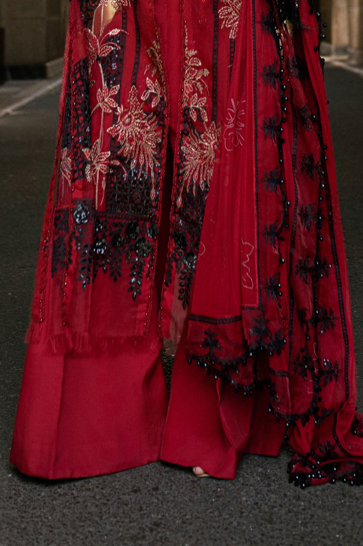 3 Piece Unstitched Embroidered Organza Suit