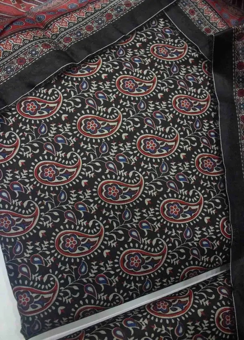 DPC-0706- 3 Piece Cotton Printed UnStitched Suit