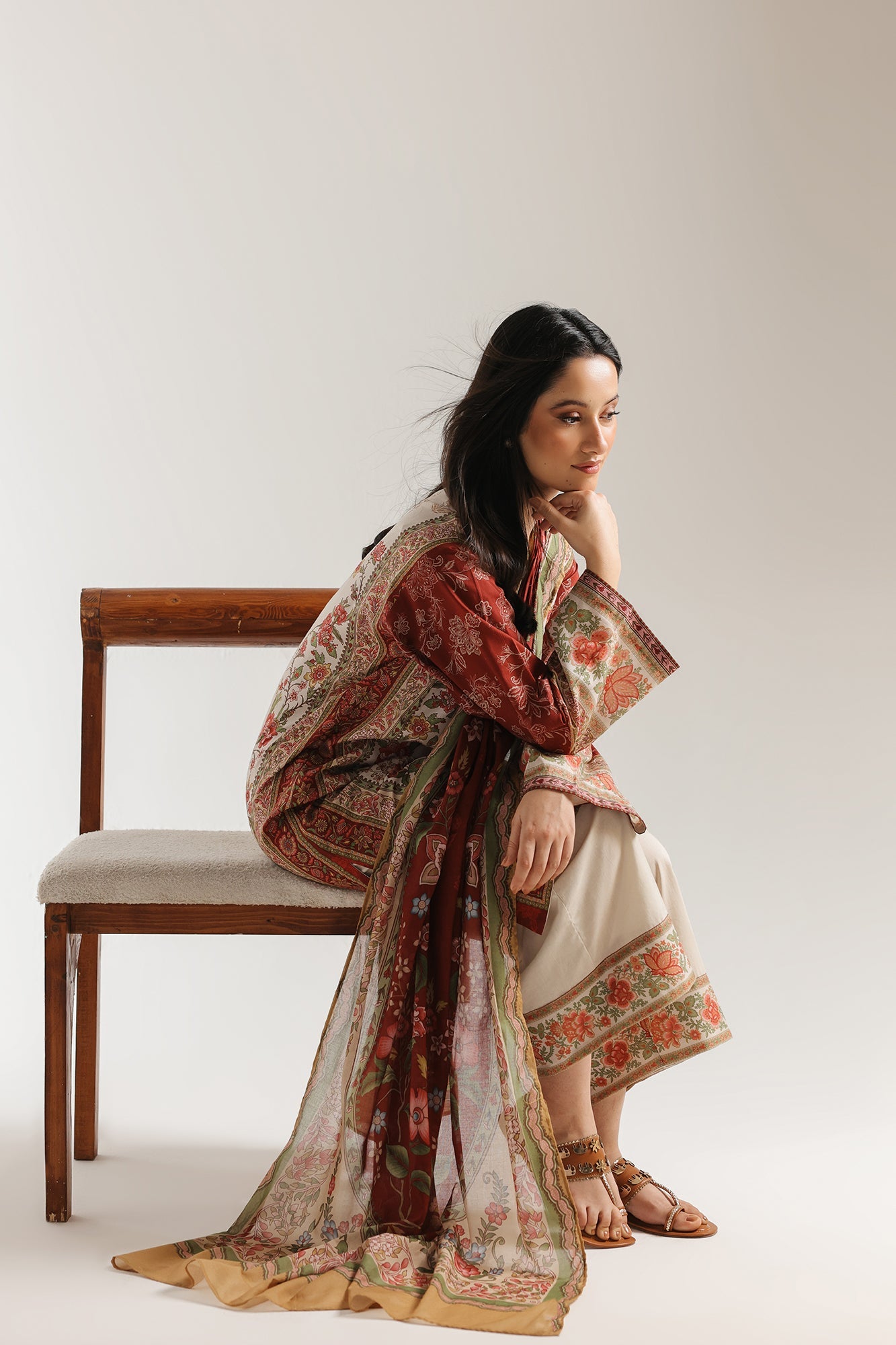 EMBROIDERED SUIT (E0878/202/006)
