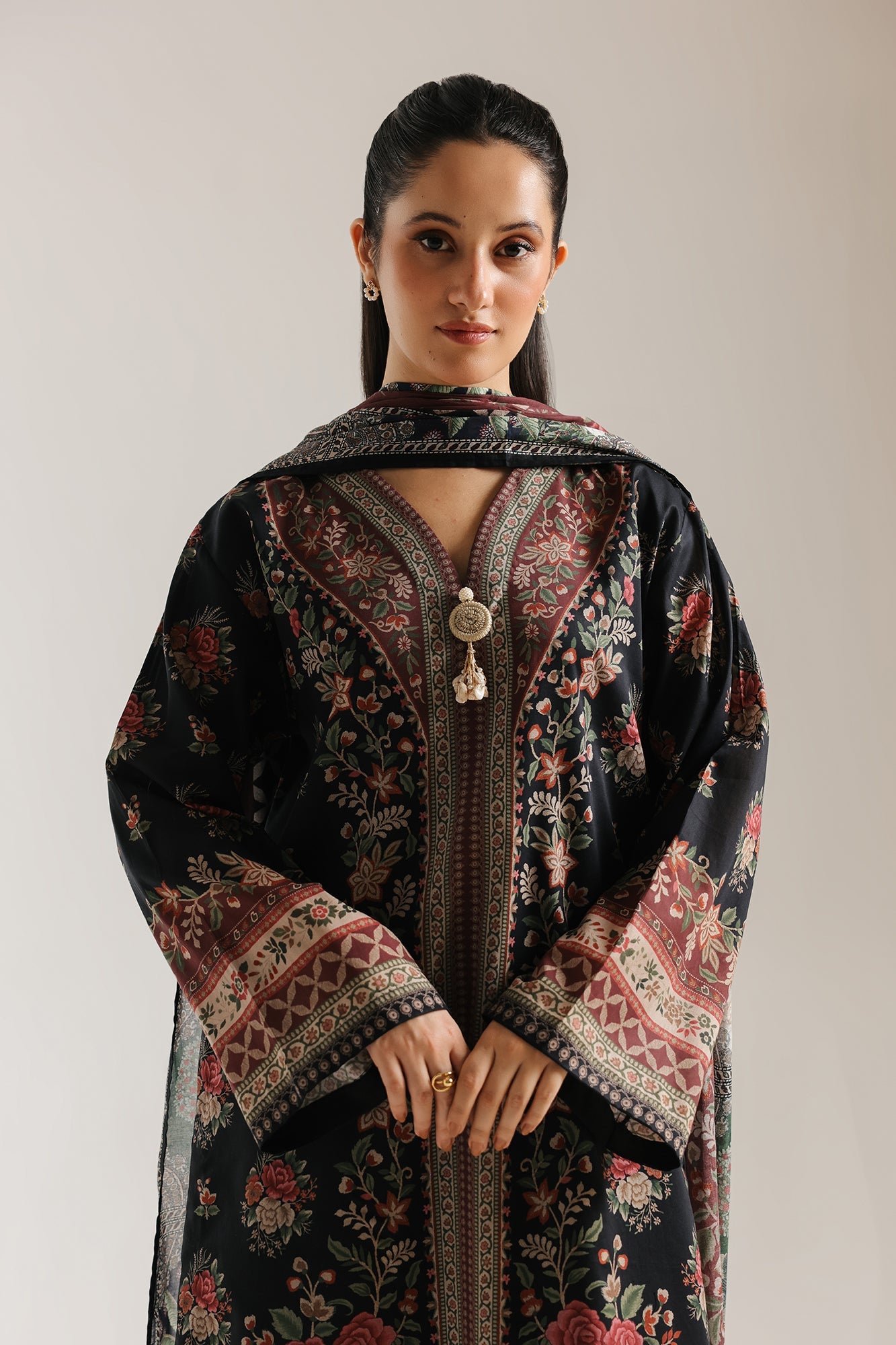 EMBROIDERED SUIT (E0883/202/902)