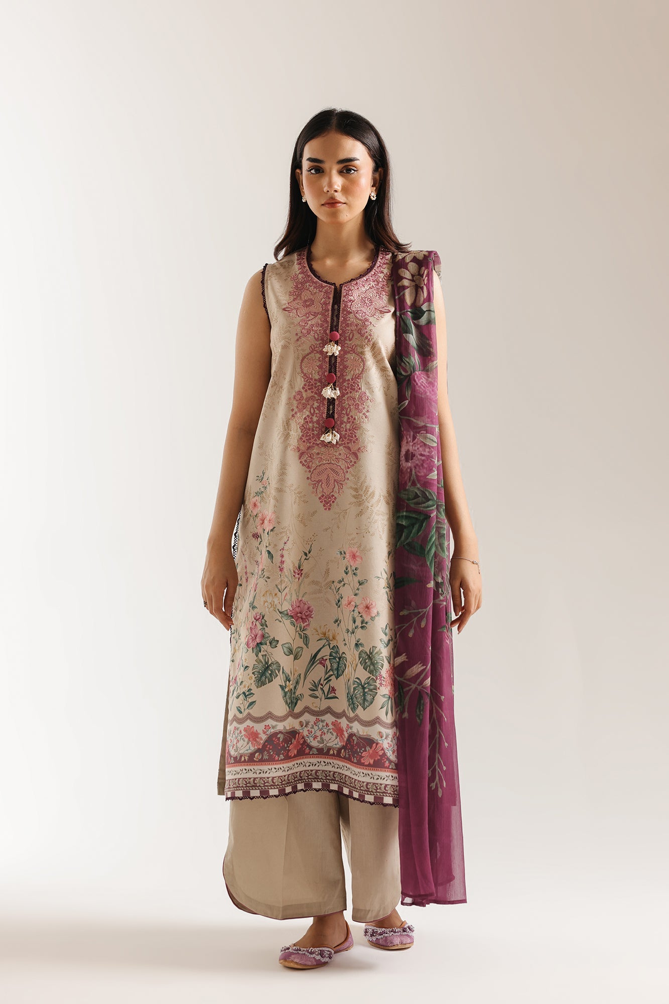 EMBROIDERED SUIT (E1011/203/007)