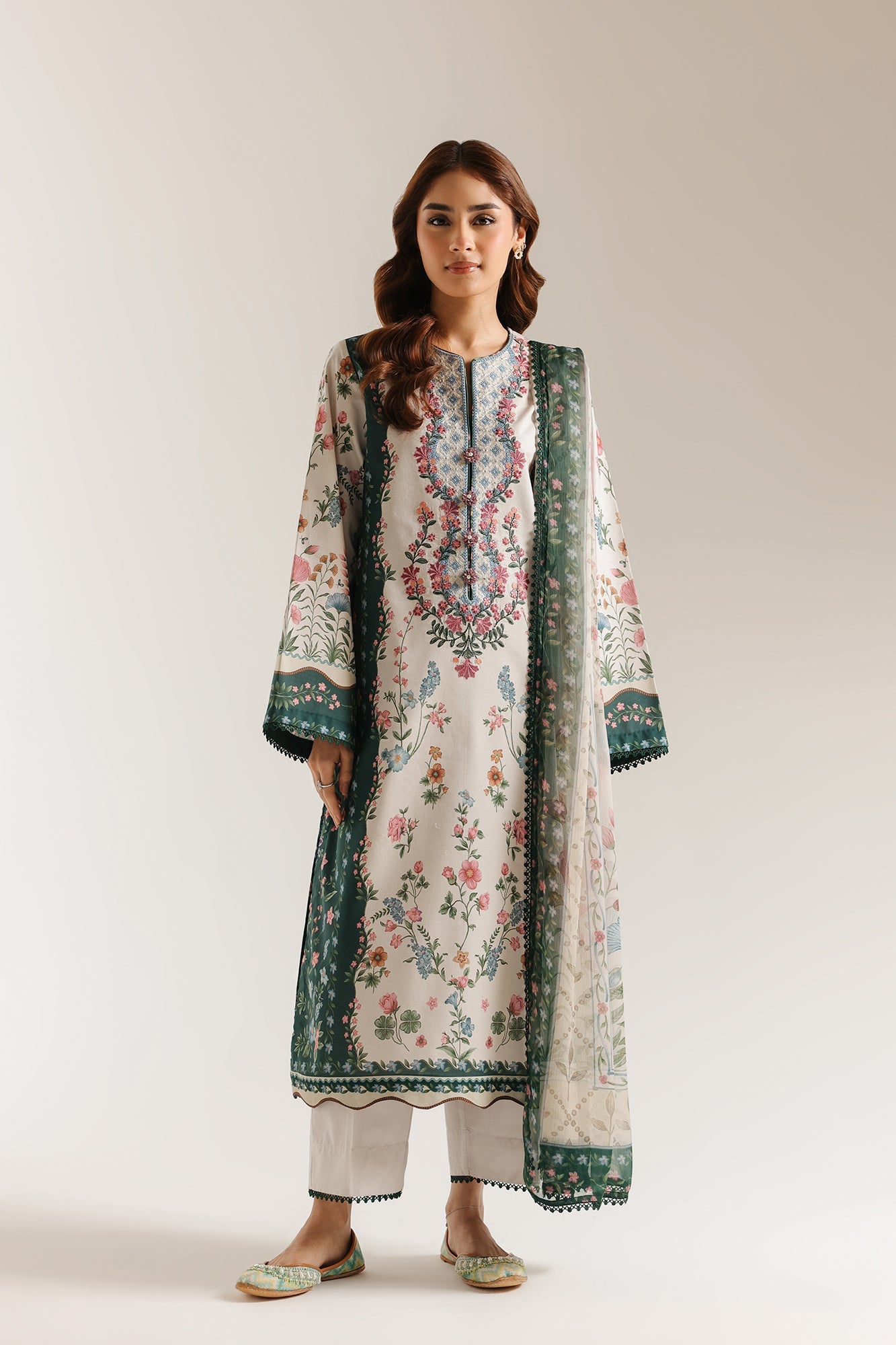 EMBROIDERED SUIT (E1016/203/712)