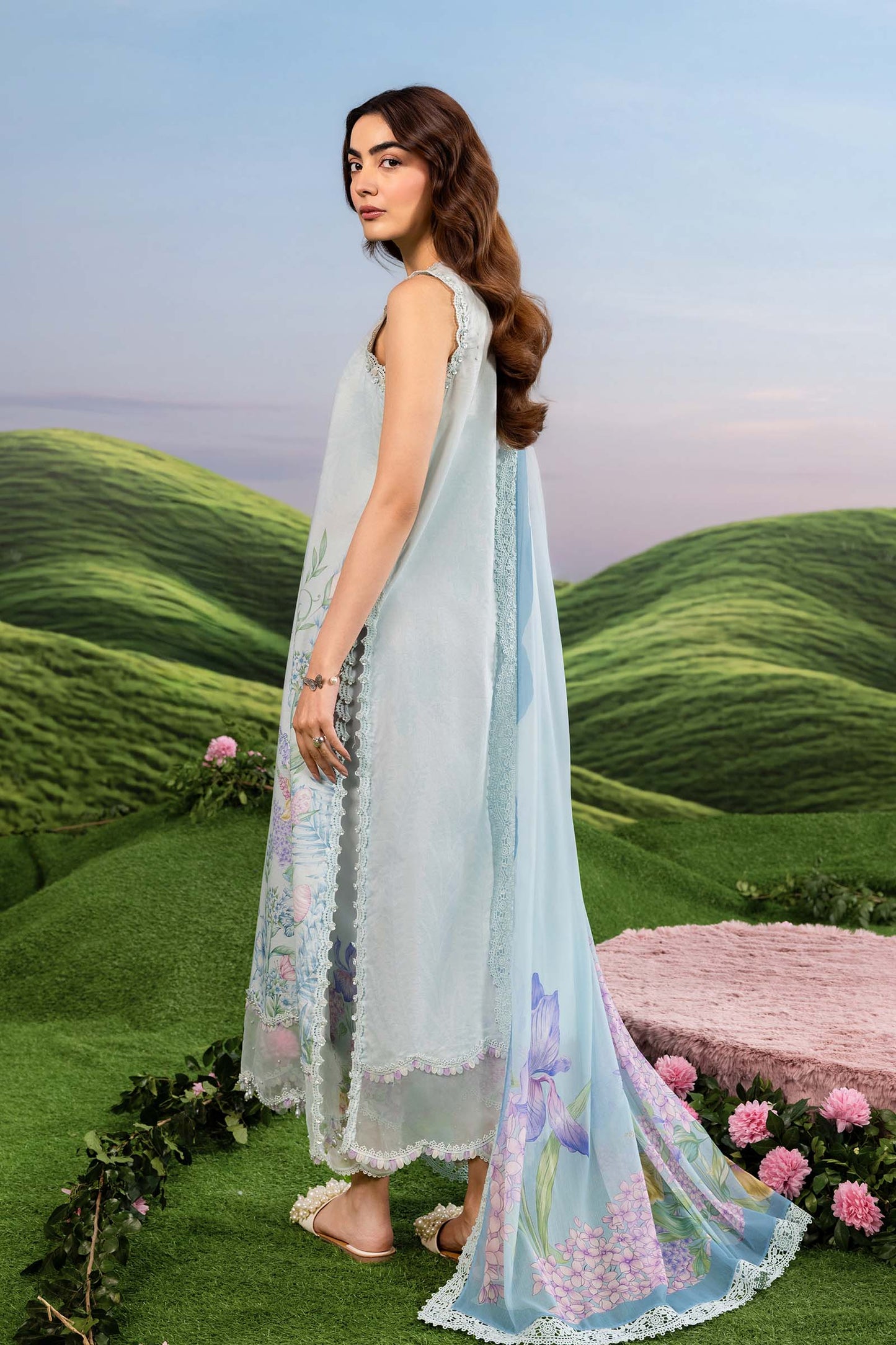 3 Pc Unstitched Embroidered Lawn Suit