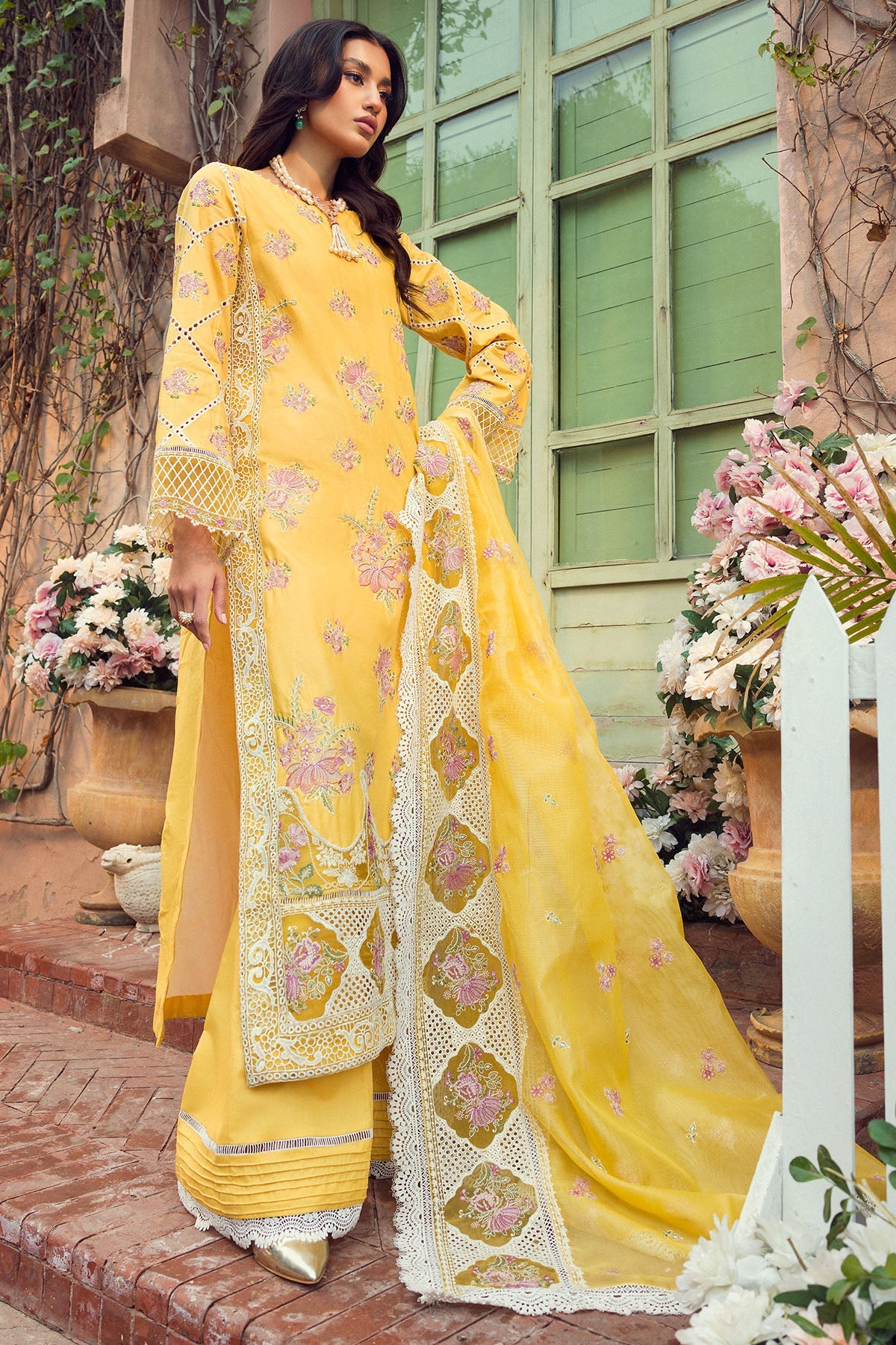 4423-ZEMAL EMBROIDERED LAWN UNSTITCHED