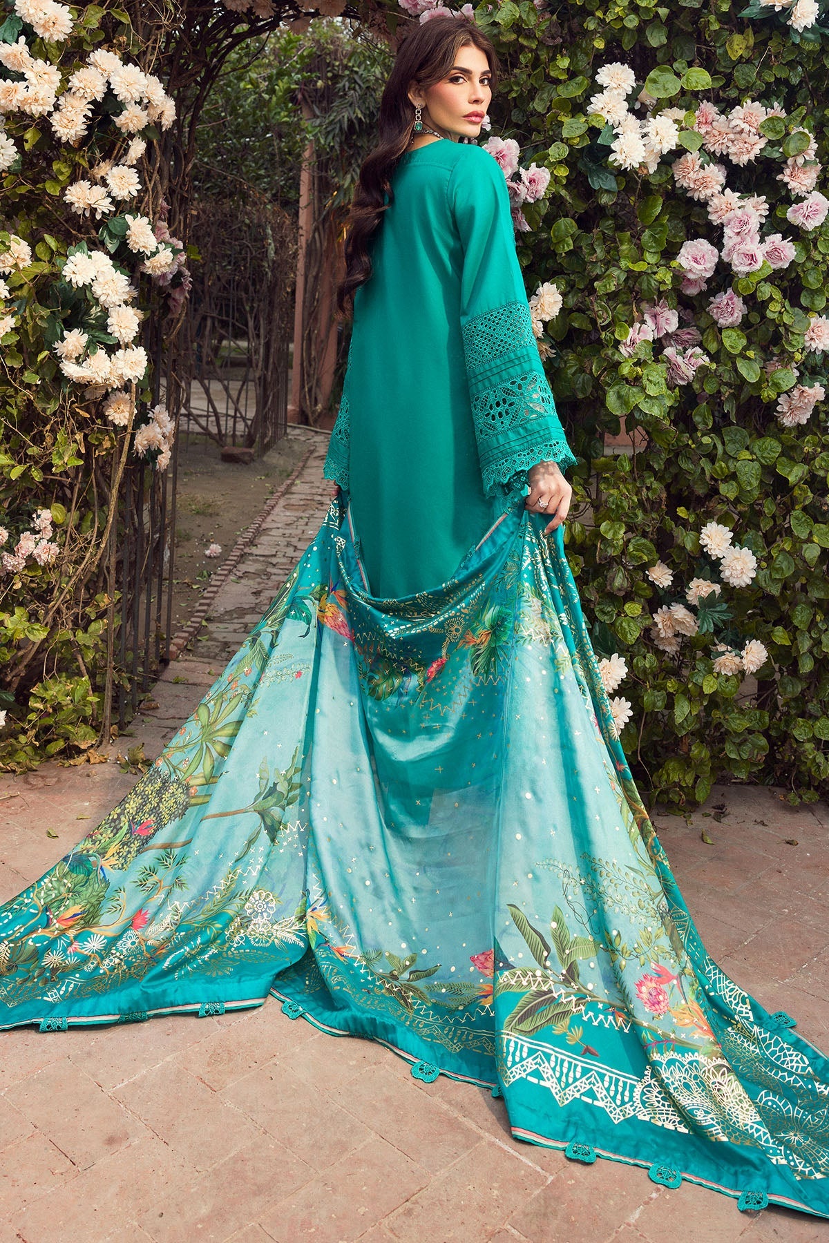 4430-SANOBAR EMBROIDERED LAWN UNSTITCHED