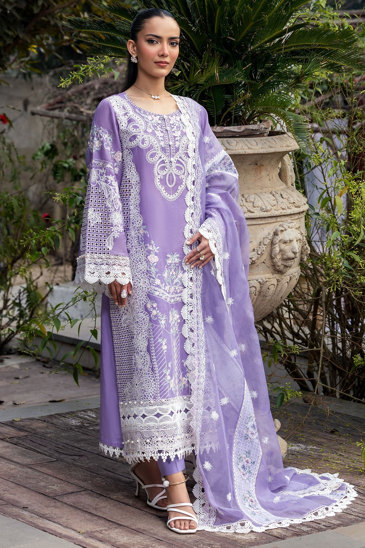 5318-ELISE EMBROIDERED LAWN UNSTITCHED