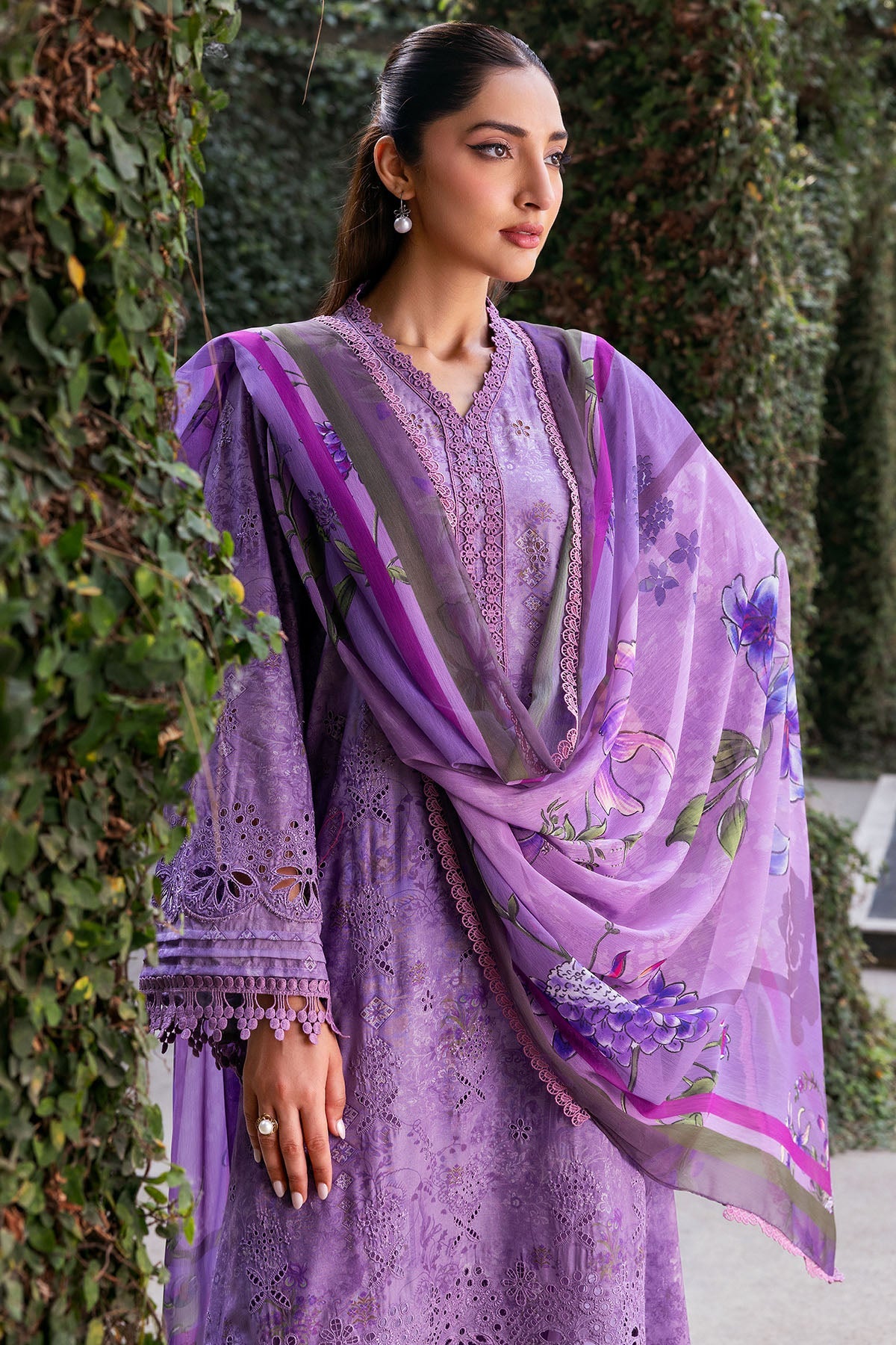 5361-ELISE DIGITAL PRINTED LAWN UNSTITCHED