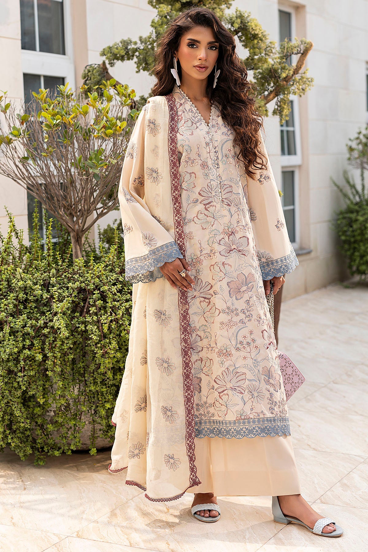 5592-KALILA EMBROIDERED LAWN UNSTITCHED