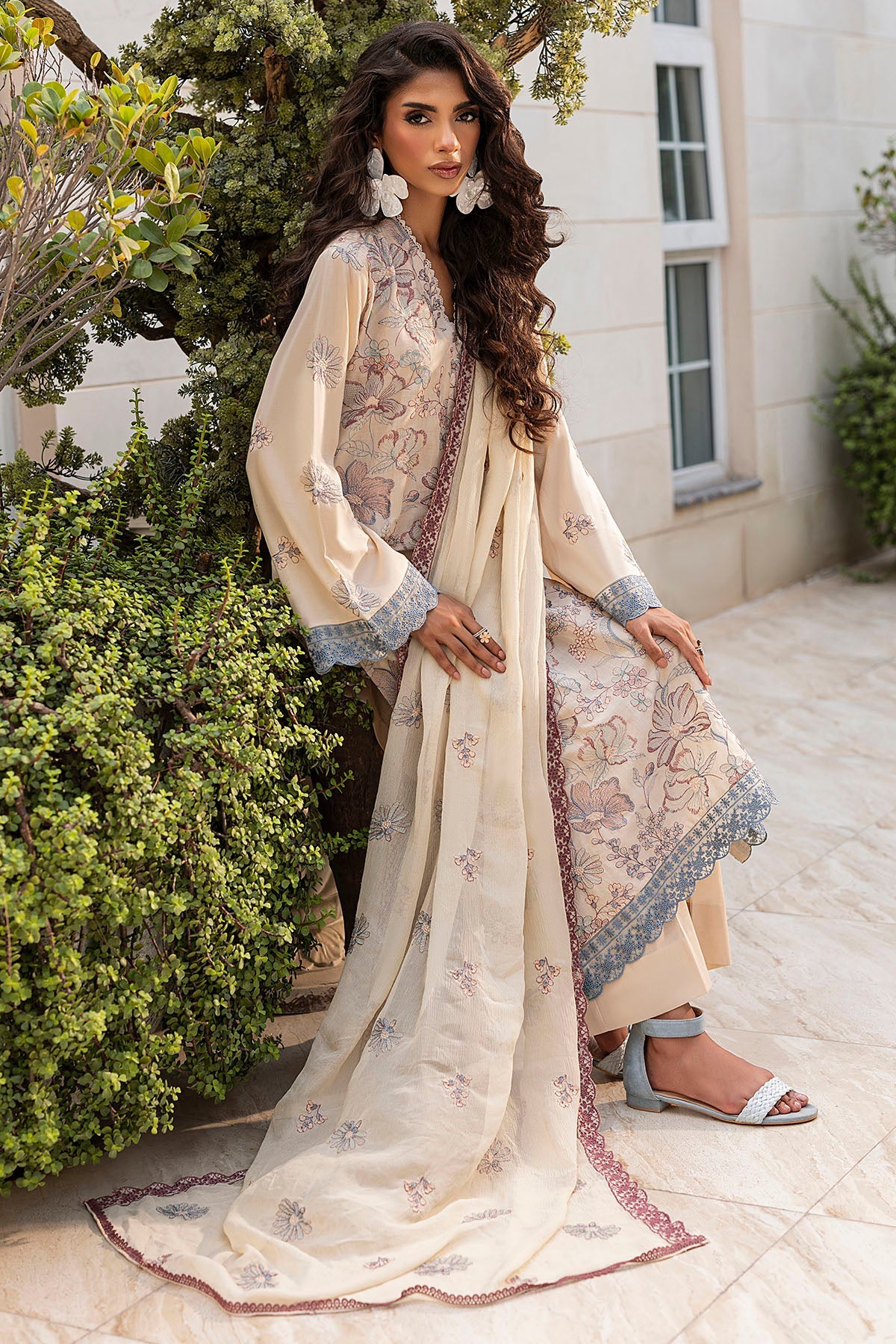 5592-KALILA EMBROIDERED LAWN UNSTITCHED