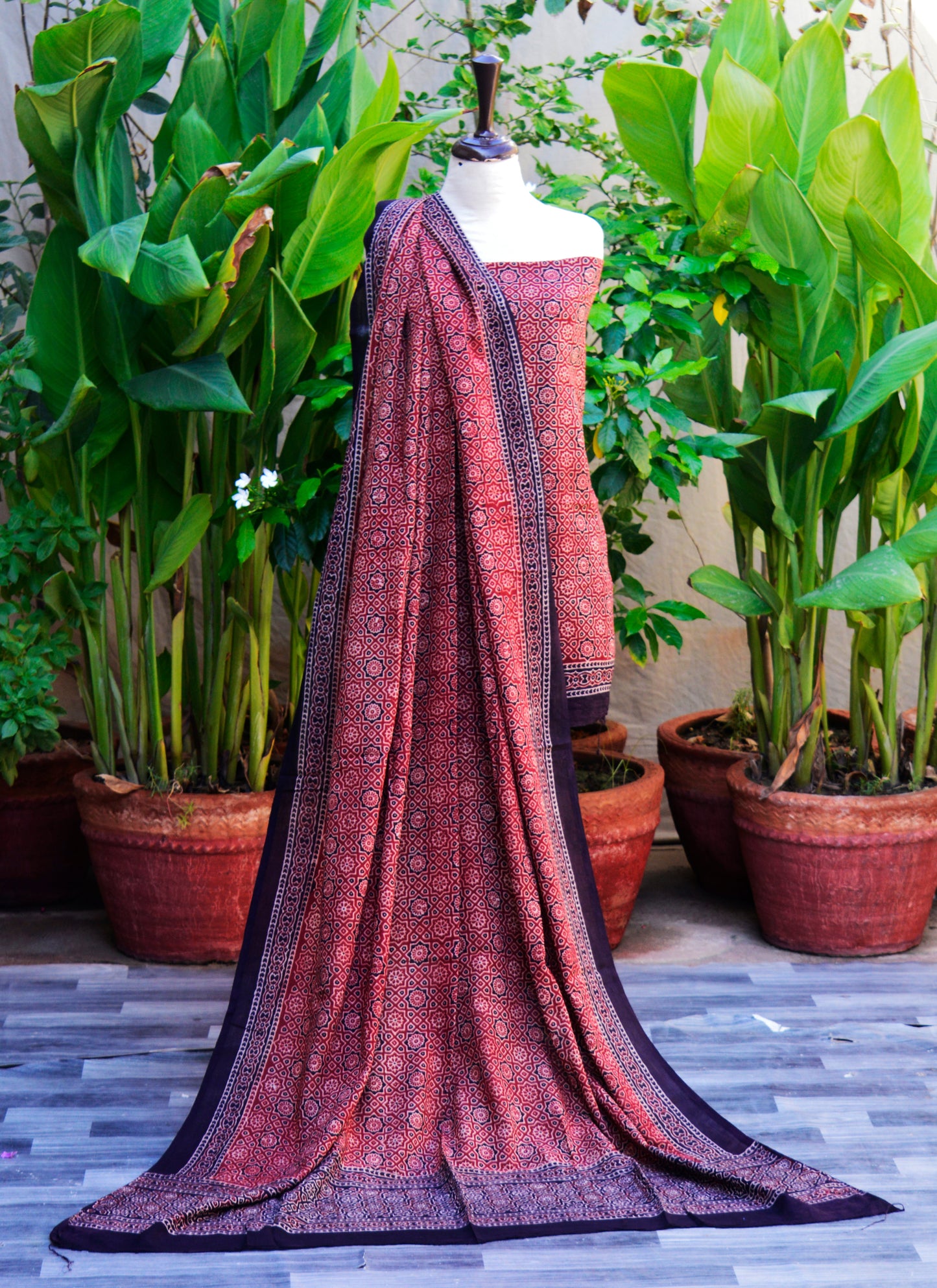 Organic Dye Hand Block Print Ajrak Two-Piece Dress Set – Moroccan Red Shirt & Dupatta- Lawn