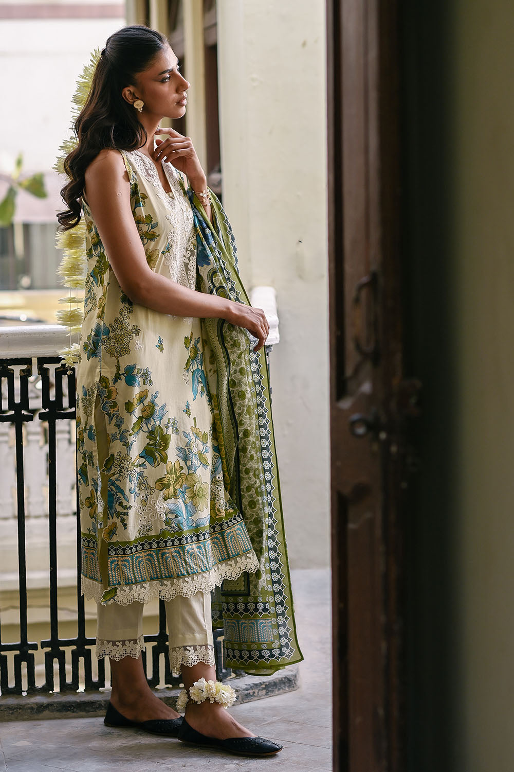 3 Piece Embroidered Printed Lawn Suit with Neckline CL-62037