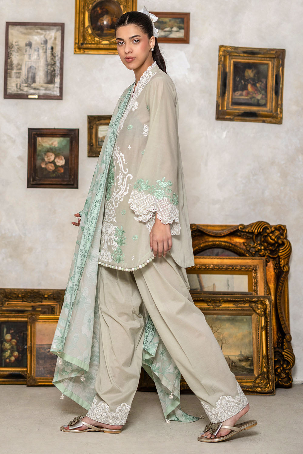 3 Piece Embroidered Lawn Suit with Denting Lawn Dupatta and Border DN-62027