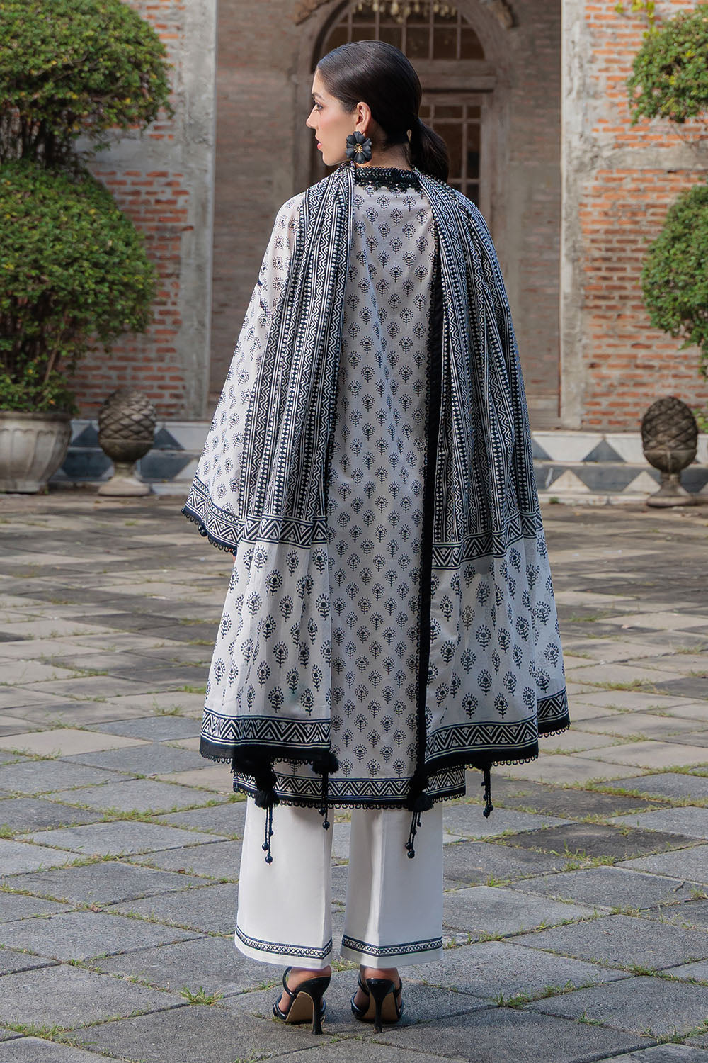 3 Piece Printed Lawn Suit B-62003