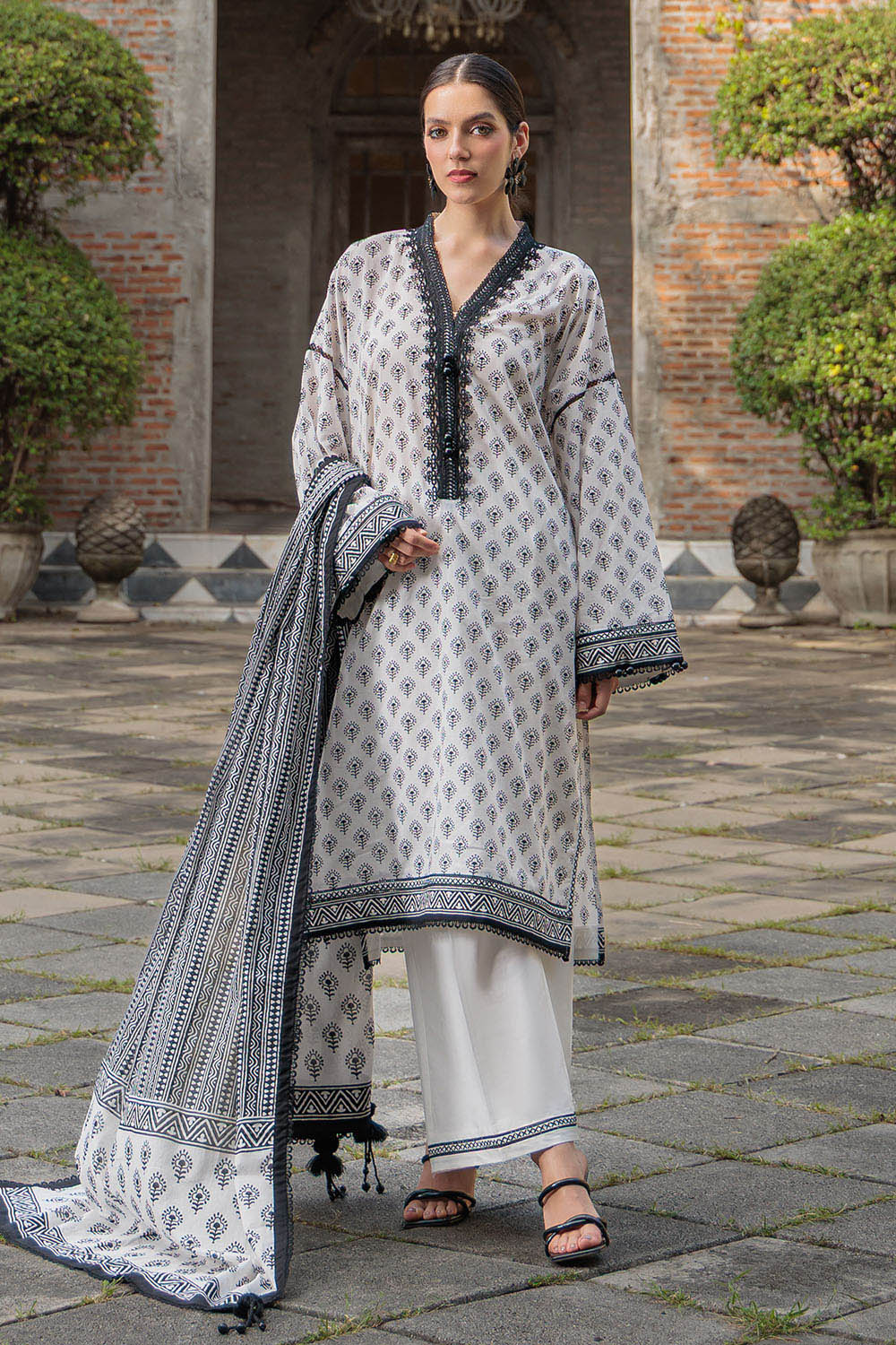 3 Piece Printed Lawn Suit B-62003