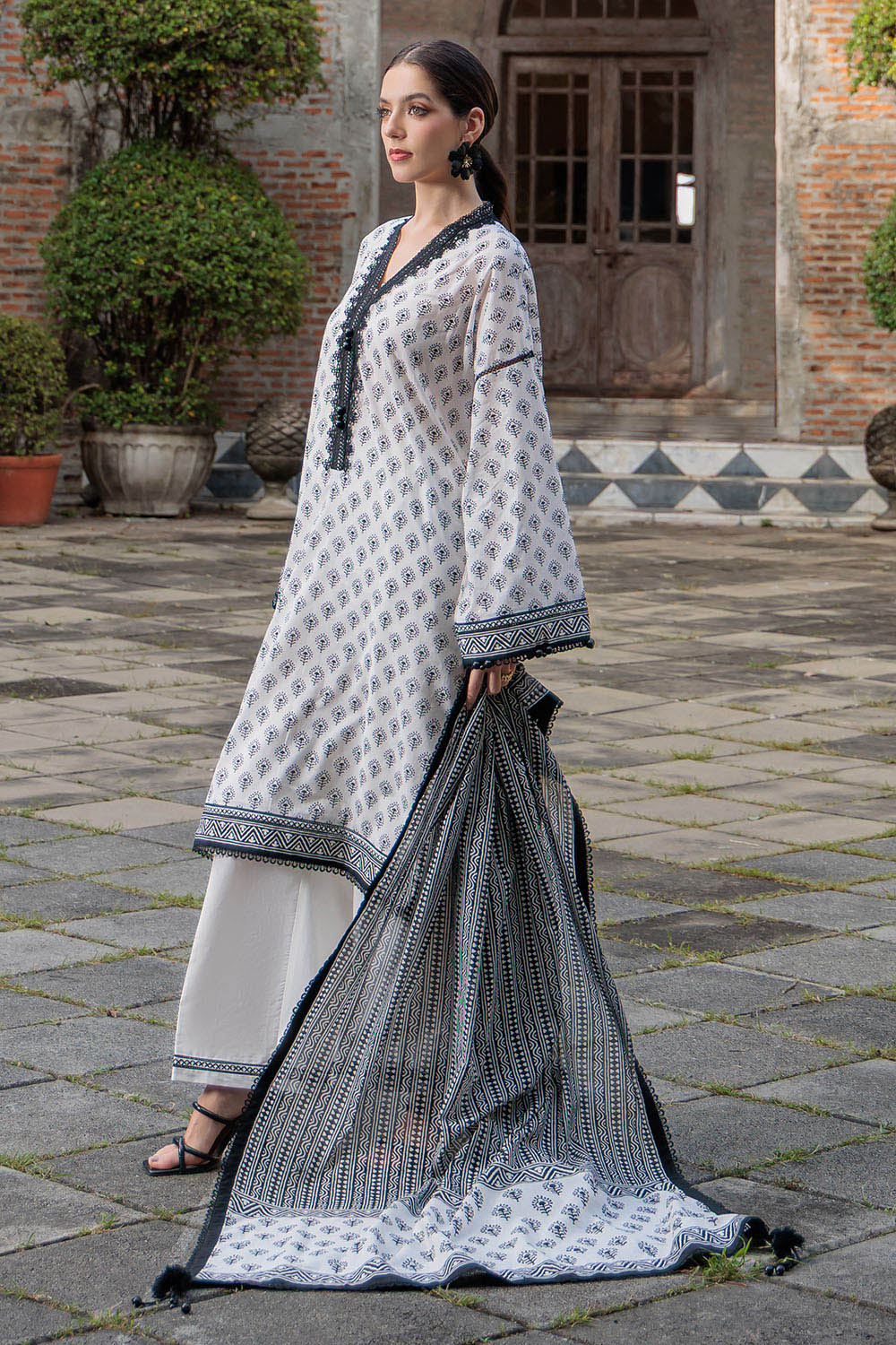 3 Piece Printed Lawn Suit B-62003