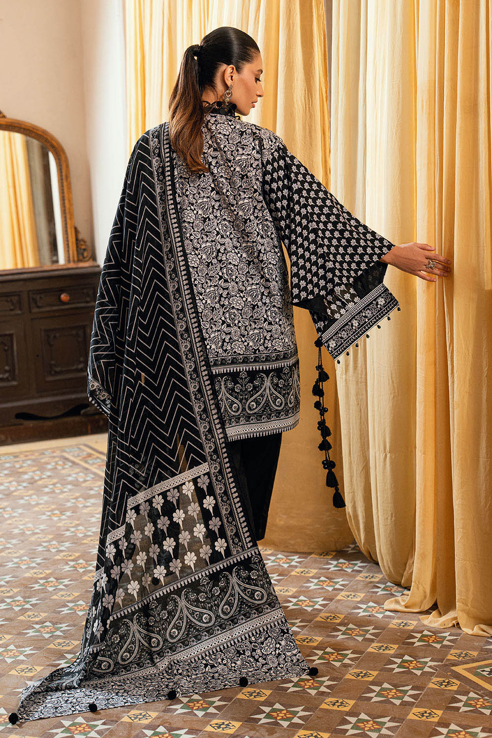 3 Piece Printed Lawn Suit B-62007