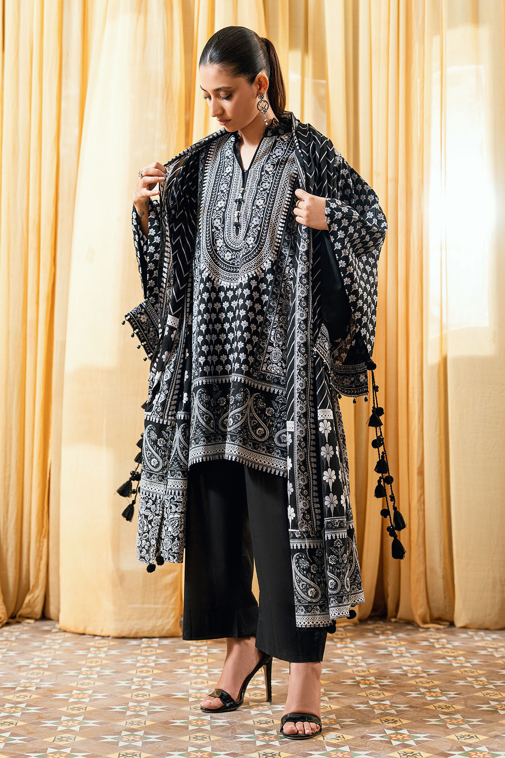 3 Piece Printed Lawn Suit B-62007