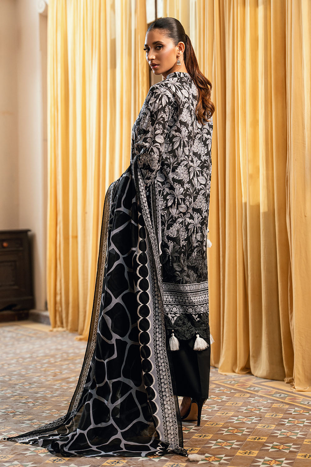 3 Piece Printed Lawn Suit B-62010
