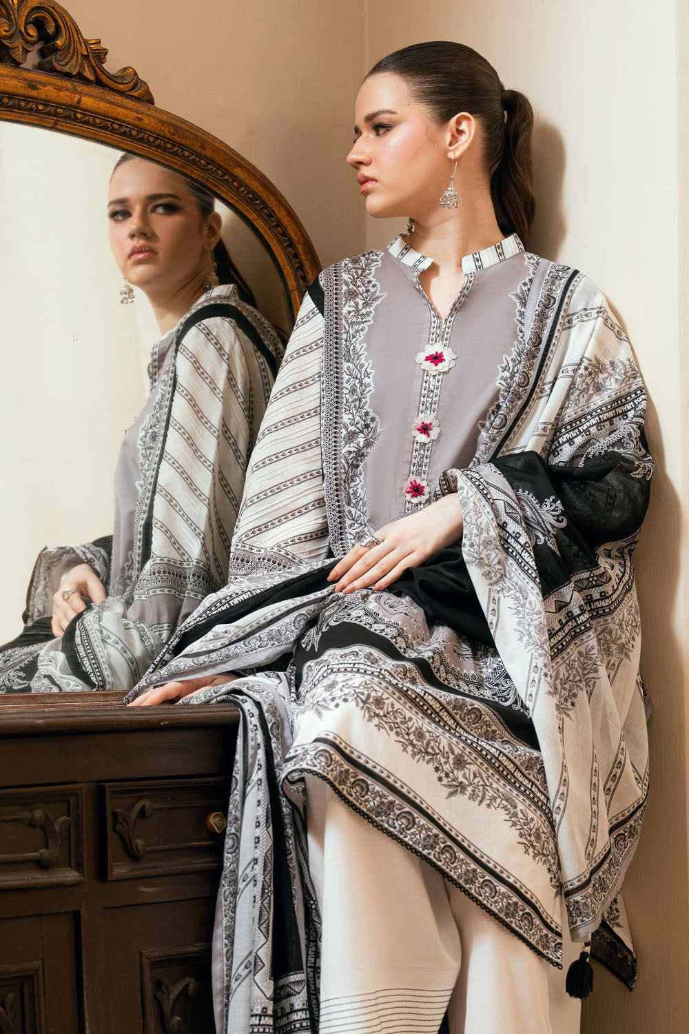 3 Piece Printed Lawn Suit B-62015