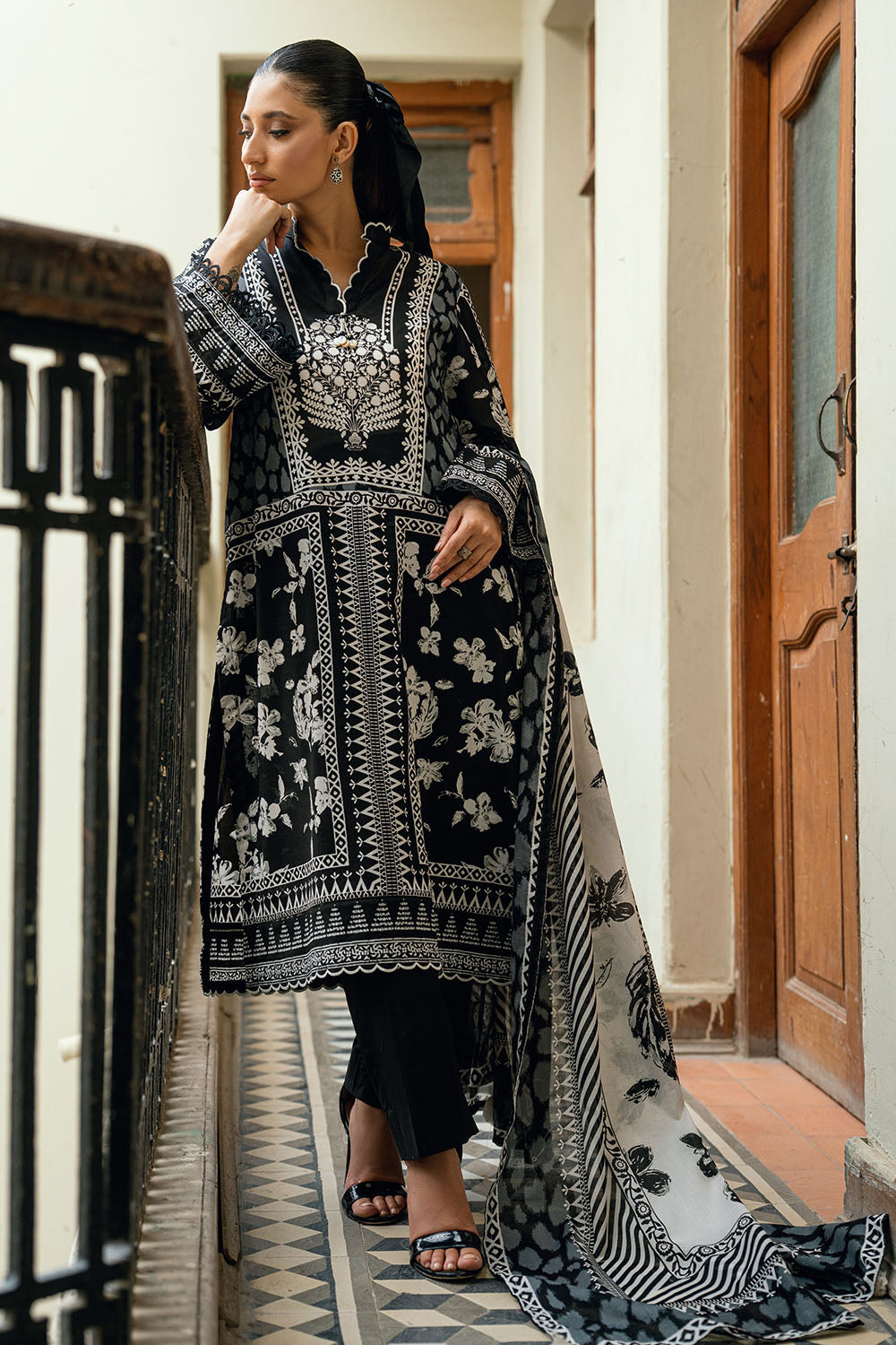 3 Piece Printed Lawn Suit B-62016