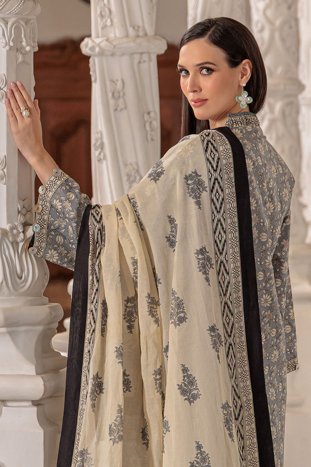 3 Piece Printed Lawn Suit and Dyed Trouser  CL-62085 B